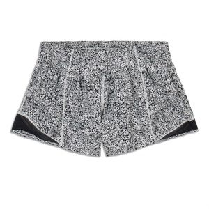 Lululemon Hotty Hot shorts 4 inches in Dippin Daisy